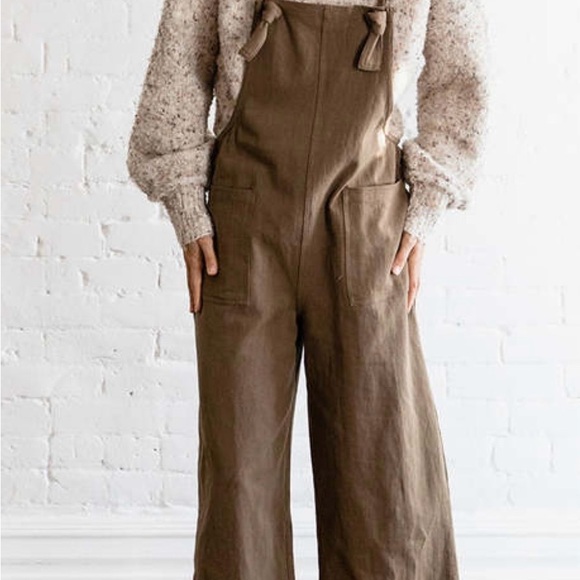 Miou Muse Pants - Women’s MIOU MUSE Cecilia Jumper Wide Leg Jumpsuit Overalls Coffee Small Cozy